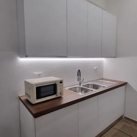 아파트 La Casa Di Laura